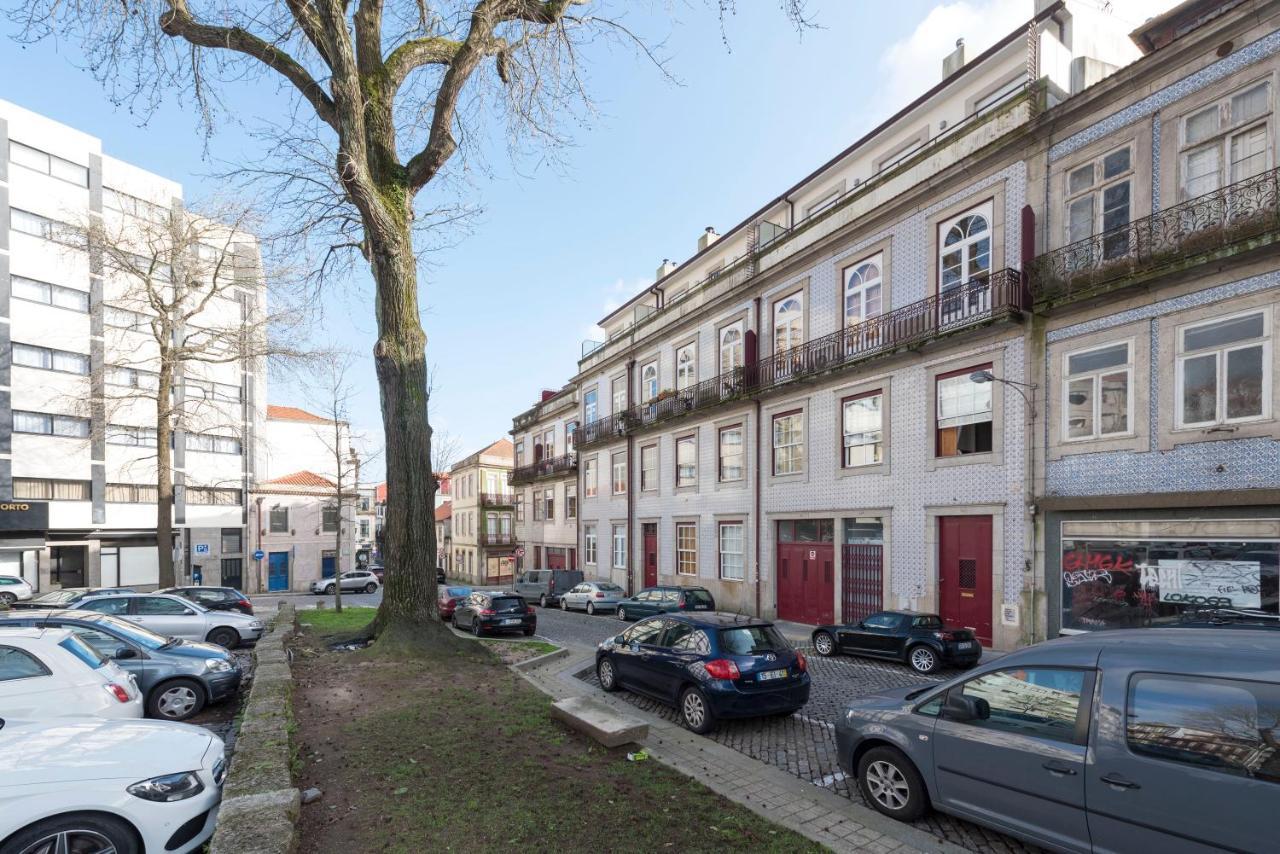Lovelystay - The Porto Getaway Duplex - Free Parking Luaran gambar