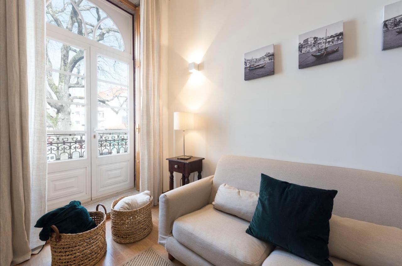 Lovelystay - The Porto Getaway Duplex - Free Parking Luaran gambar
